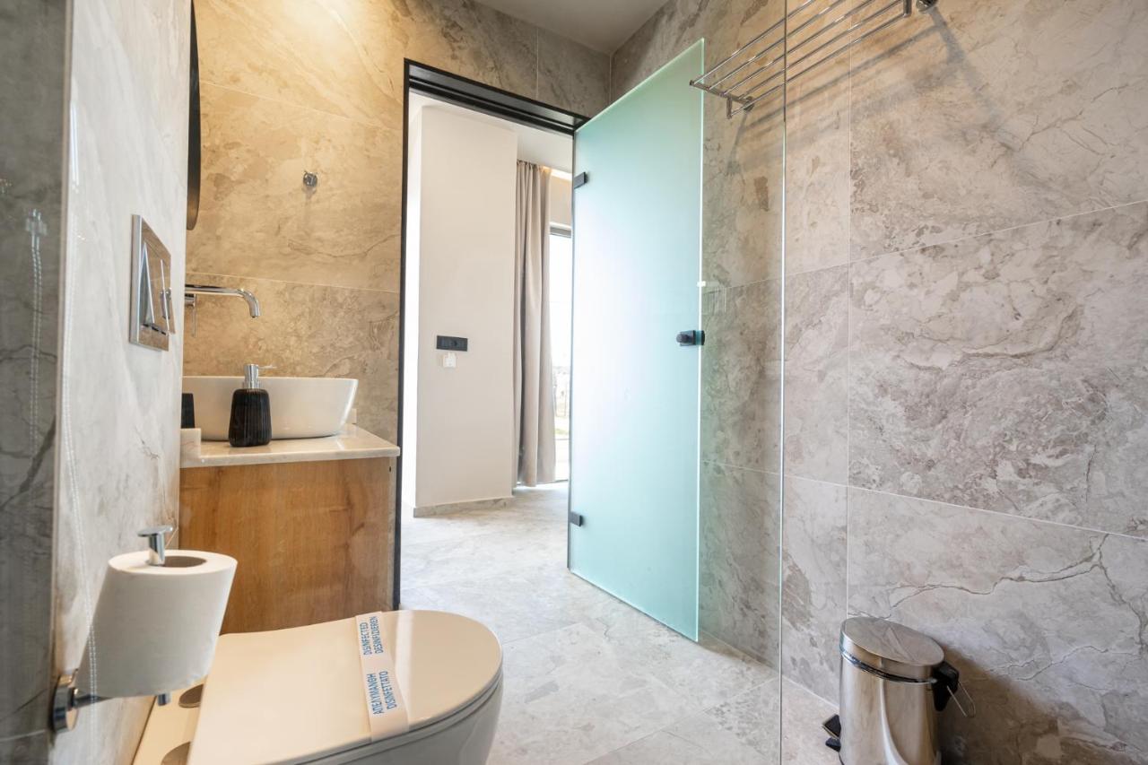 Pathos Seaside Suites Φαληράκι Εξωτερικό φωτογραφία