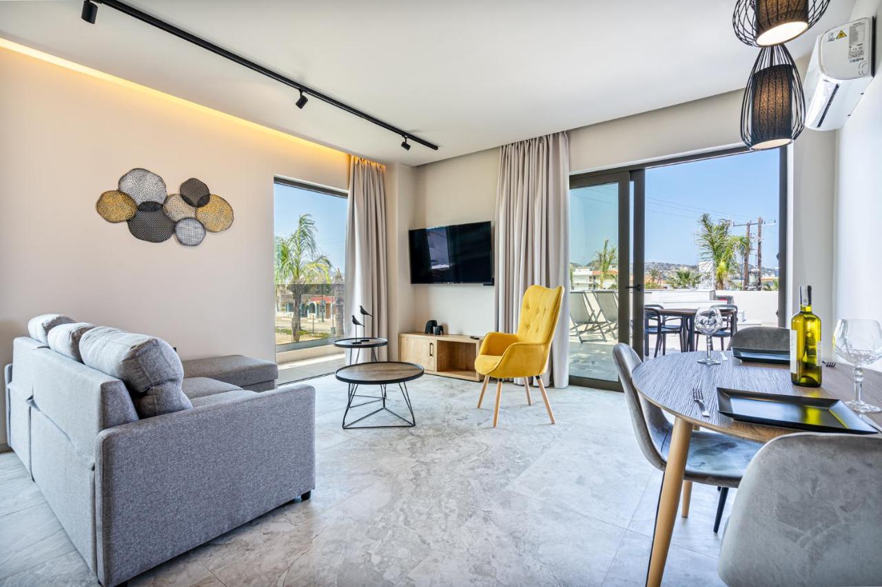 Pathos Seaside Suites Φαληράκι Εξωτερικό φωτογραφία