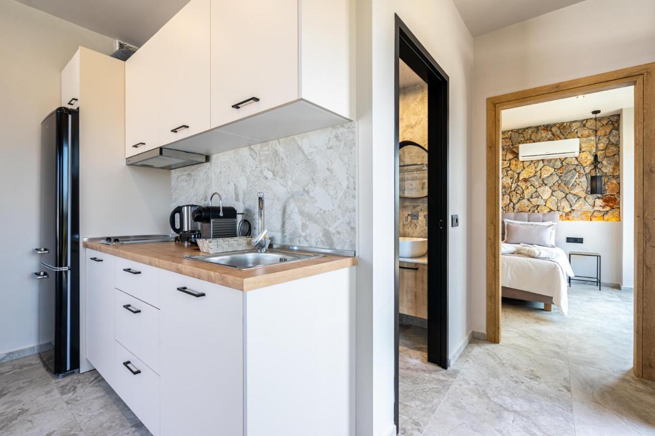 Pathos Seaside Suites Φαληράκι Εξωτερικό φωτογραφία