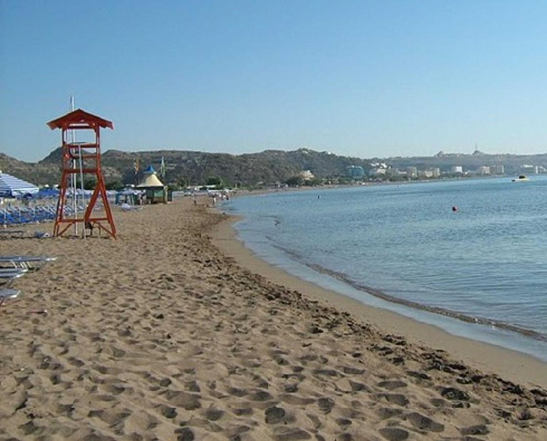 Pathos Seaside Suites Φαληράκι Εξωτερικό φωτογραφία