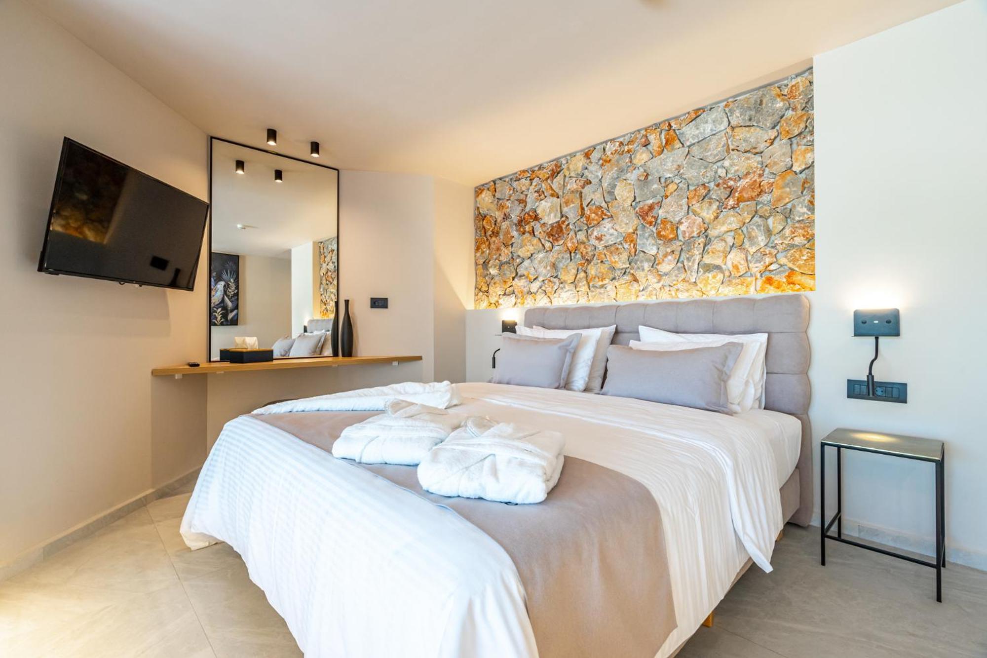 Pathos Seaside Suites Φαληράκι Δωμάτιο φωτογραφία